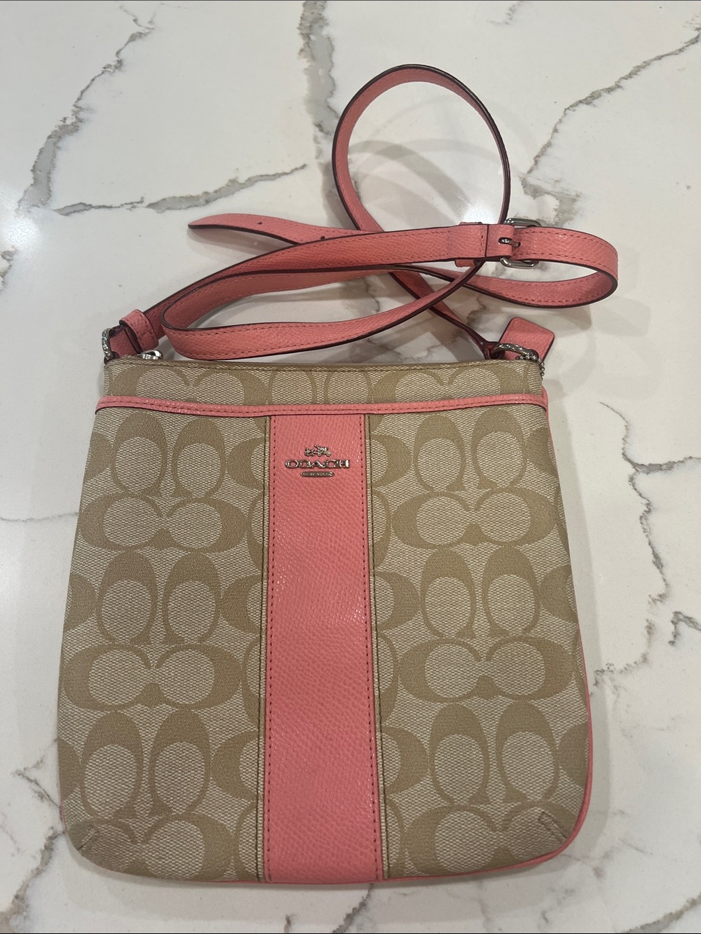 EUC Coach F52856 Leather North South Crossbody Stripe Swingpack Light Khaki/Pink